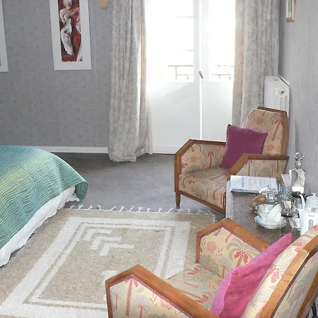 Bed and Breakfast Le Toit Rouge *