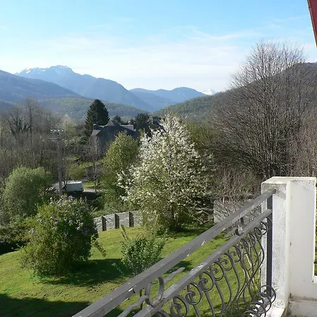 Le Toit Rouge Bed and Breakfast